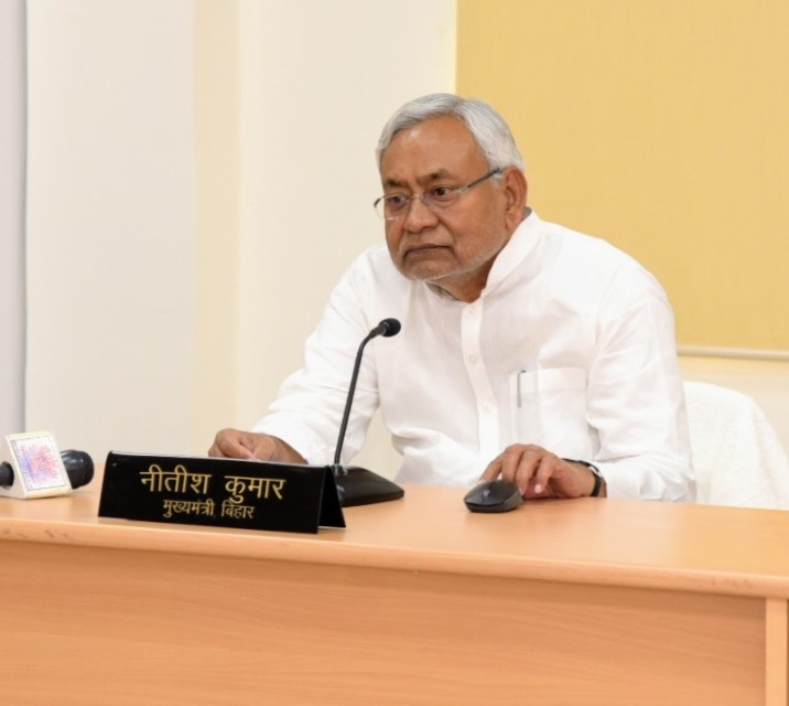 बिहार के आइसोलेशन वार्डो में बेड बढ़ाए जाएं : नीतीश