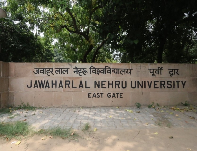 जेएनयू छात्रों को हॉस्टल खाली करने के निर्देश, छात्र जाने को तैयार नहीं