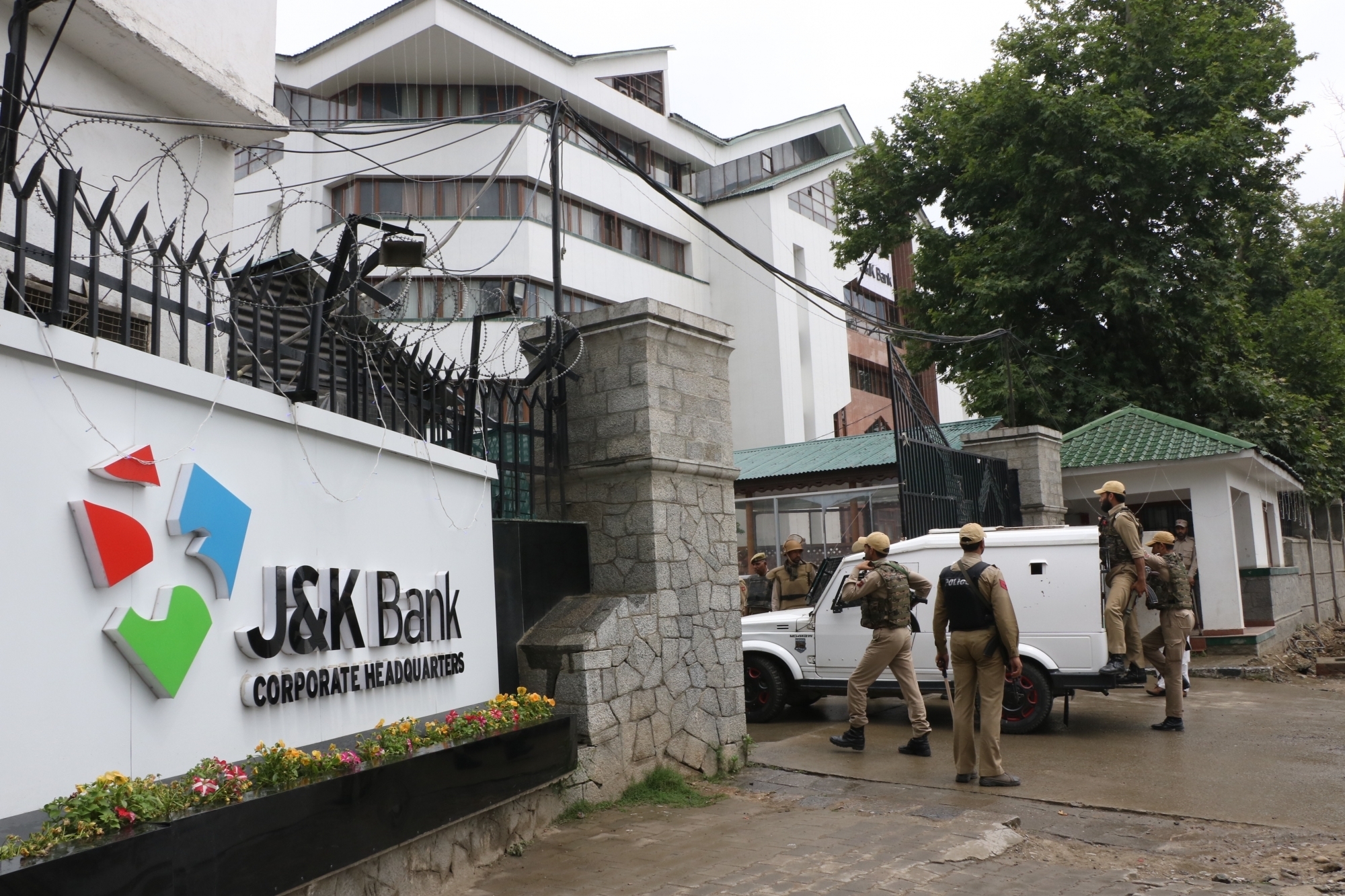 ईडी ने 177 करोड़ रुपये के बैंक ऋण धोखाधड़ी मामले में 17 जगहों पर छापे मारे