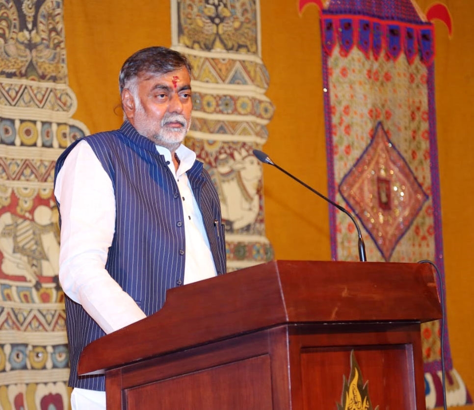 विश्व फोटोग्राफी दिवस : प्रहलाद सिंह पटेल ने की फोटोग्राफी प्रतियोगिता की घोषणा