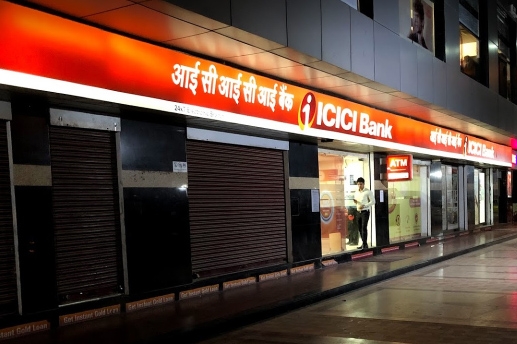 आईसीआईसीआई बैंक का तीसरी तिमाही में शुद्ध लाभ 19 फीसदी बढ़ा