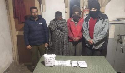 जम्मू-कश्मीर में पांच ड्रग पेडलर्स गिरफ्तार