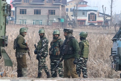जम्मू-कश्मीर में 2 आतंकी मॉड्यूल का भंडाफोड़, आईईडी विस्फोट टला