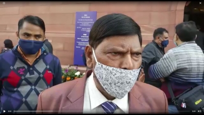 केंद्रीय मंत्री आठवले ने जेएनयू में आंबेडकर की प्रतिमा लगाने का दिया सुझाव