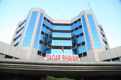 गुजरात मैरीटाइम बोर्ड बनाएगा देश का पहला अंतर्राष्ट्रीय समुद्री सेवा क्लस्टर