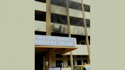 कर्नाटक के एसएसएलसी परीक्षा केंद्र में लगी आग, छात्र सुरक्षित