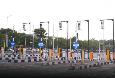 फास्टैग के जरिए रिकॉर्ड स्तर पर पहुंचा टोल कलेक्शन