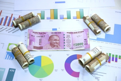 मोदी कैबिनेट ने कोविड से लड़ने के लिए 23 हजार करोड़ रुपये के पैकेज की घोषणा की