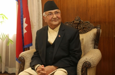 ओली का दावा, भारत ने दी थी नेपाल में संविधान लागू नहीं करने की धमकी