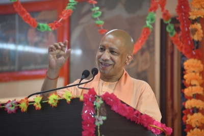 बाराबंकी के एक हजार युवाओं को नौकरी देगा ब्रिटानिया कंपनी का प्लांट : योगी