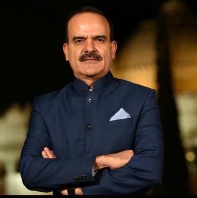 मुंबई के पूर्व शीर्ष पुलिस अधिकारी परम बीर के खिलाफ फिर से गिरफ्तारी वारंट जारी