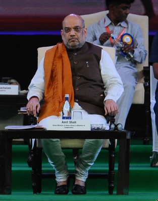 गोवा में गुरुवार को भाजपा की चुनावी तैयारियों की समीक्षा करेंगे शाह : फडणवीस