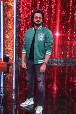 भुवन बाम ने बार में गाना गाने से लेकर फेमस यूट्यूबर बनने तक के सफर के बारे में बात की