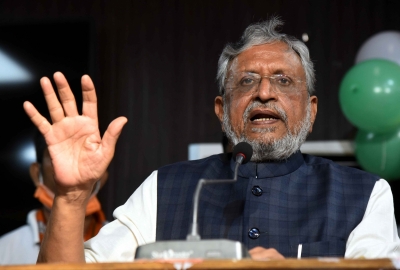 संसदीय समितियों का पुनर्गठन : सुशील मोदी कार्मिक व कानून समिति के प्रमुख, थरूर का ओहदा बरकरार