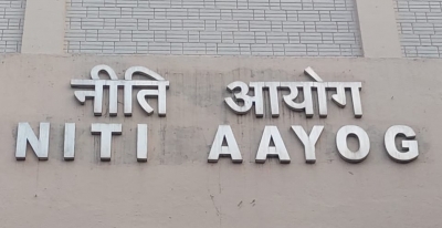 40 करोड़ लोगों को स्वास्थ्य के लिए कोई आर्थिक सुरक्षा नहीं : नीति आयोग