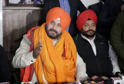 पंजाब विधानसभा चुनाव को लेकर दिल्ली में बैठक, सिद्दू बोले ‘ऑल इस वेल’