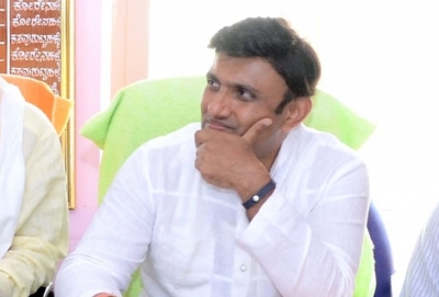 कर्नाटक मेंतेजी से बढ़ रहे कोविड के नए मामले, संख्या 12,000 तक पहुंची