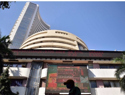 सेंसेक्स और निफ्टी में एक फीसदी से अधिक का उछाल
