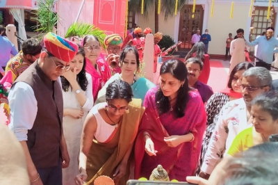दिल्ली में राजस्थान उत्सव शुरू, विंटेज कार रैली आकर्षण का केंद्र