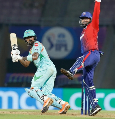 आईपीएल 2022 : एलएसजी ने दिल्ली को छह विकेट से रौंदा, डी कॉक ने ठोका अर्धशतक
