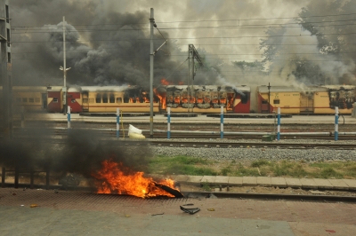 अग्निपथ विरोध के दौरान बिहार में छात्रों को व्हाट्सएप ग्रुप के जरिए भड़काया गया