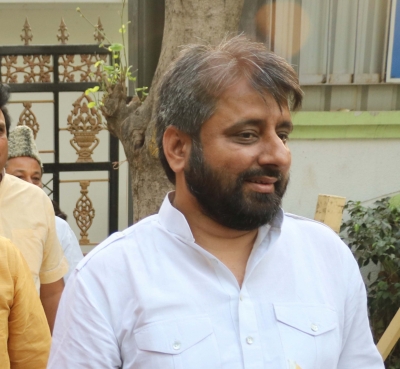 एसीपी पर आप विधायक के परिजनों ने किया हमला, दो अलग-अलग प्राथमिकी दर्ज