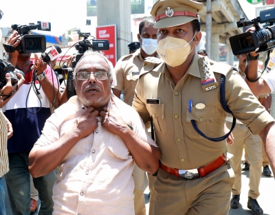 केरल पुलिस ने पीएफआई कार्यकर्ता हिंसा मामले में 53 मामले दर्ज किए, 127 कार्यकर्ता हिरासत में
