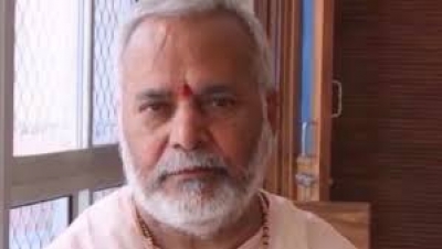 पूर्व मंत्री चिन्मयानंद के खिलाफ गैर-जमानती वारंट जारी