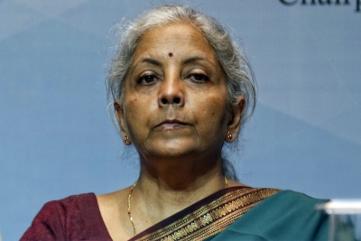 वित्त मंत्री ने बुनियादी ढांचे में निवेश, सरल अंतर्राष्ट्रीय कराधान नियमों पर जोर दिया