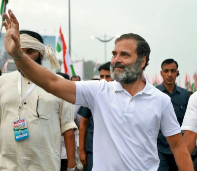 केसीआर का मोदी से सीधे फोन लाइन संपर्क है : राहुल गांधी