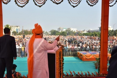 जन आक्रोश यात्रा : नड्डा ने जयपुर से 51 रथों को हरी झंडी दिखाकर रवाना किया