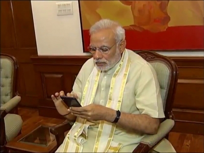 व्यस्त कार्यक्रम के बीच पीएम मोदी ने हमें फोन किया, हम सब ठीक हैं : प्रह्लाद मोदी