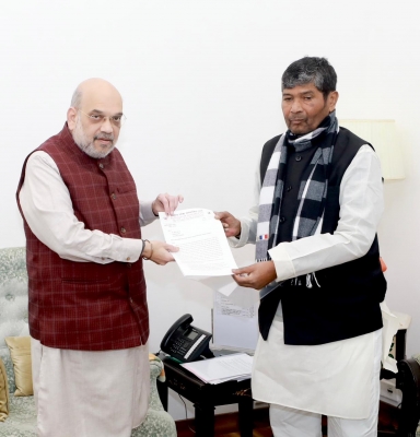 केंद्रीय मंत्री पशुपति पारस ने अमित शाह से मुलाकात कर बिहार शराब कांड पर चर्चा की