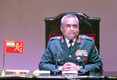 चीन एलएसी के पास सैनिकों की संख्या बढ़ा रहा, भारत पर्याप्त बल बनाए हुए है : सेना प्रमुख