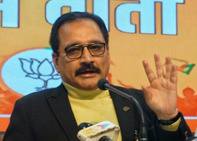 दिल्ली भाजपा ने सड़क पर महिला का शव मिलने पर कार्रवाई की मांग की
