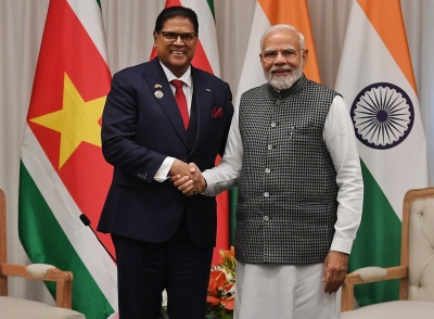 पीएम मोदी ने सूरीनाम के राष्ट्रपति से की चर्चा