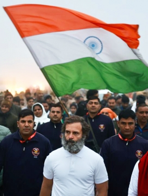 राहुल ने राजनीतिक सवालों के जवाब देने से किया इनकार, बोले – ‘खड़गे जी से पूछिए’