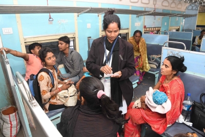 त्योहारी सीजन में बिना टिकट यात्रा करने वालों पर रेलवे ने सख्त रिकॉर्ड जुर्माना वसूला