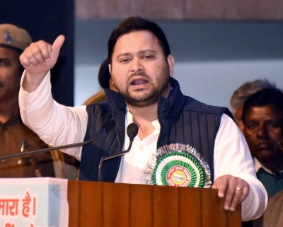 नौकरी के बदले जमीन घोटाला: सीबीआई ने तेजस्वी से आठ घंटे की पूछताछ