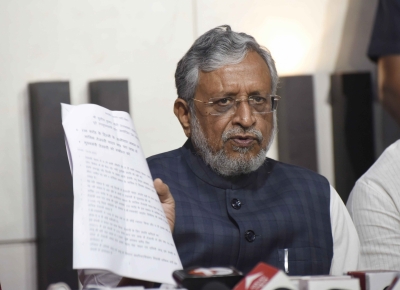 नीतीश राजद में करें जदयू का विलय और कुर्सी तेजस्वी को सौंपें, जदयू का अस्तित्व संकट में : सुशील मोदी