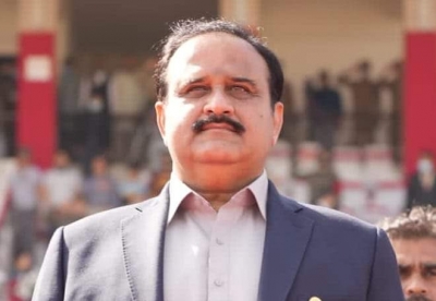 इमरान खान के बेहद करीबी नेता ने राजनीति छोड़ी