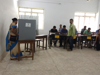 चुनाव आयोग ने 24 जुलाई को राज्‍यसभा की 10 सीटों के लिए चुनाव की घोषणा की