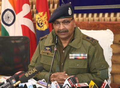 जम्मू-कश्मीर के डीजीपी ने सीसीटीवी निगरानी प्रणाली के लागू के लिए बैठक की अध्यक्षता की