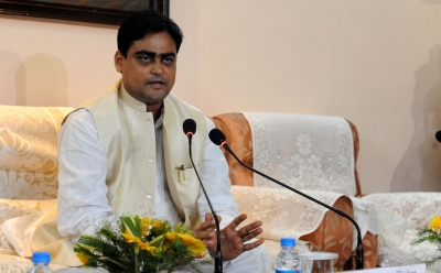 मटुआ मंदिर में तनाव को लेकर बीजेपी सांसद ने अभिषेक बनर्जी के खिलाफ दायर की याचिका