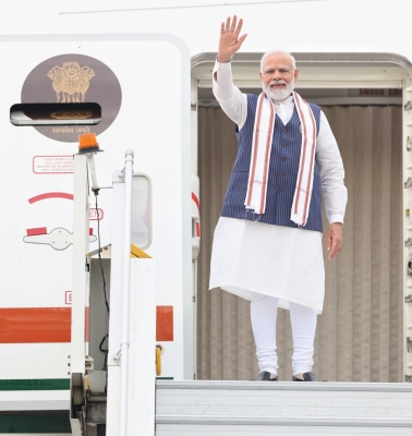 मोदी अमेरिका की राजकीय यात्रा पर न्यूयॉर्क पहुंचे
