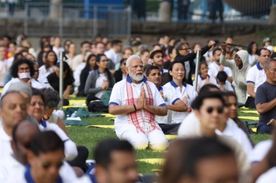 सीवोटर स्नैप पोल : बहुत से लोगों को लगता है, पीएम मोदी सफलतापूर्वक पेश कर रहे सॉफ्ट पावर