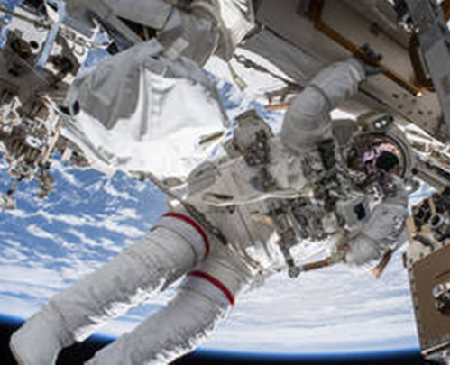 अंतरिक्ष यात्रियों की प्रतिरक्षा प्रणाली को हो सकता है खतरा : अध्ययन