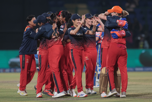 डब्ल्यूपीएल: आरसीबी ने मुंबई इंडियंस को 5 रन से हराकर फाइनल में प्रवेश किया