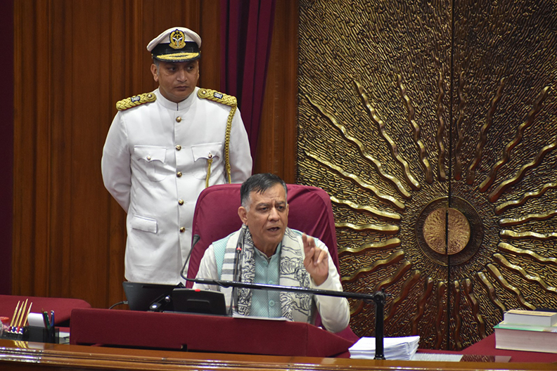 यूपी विधानसभा अनिश्चित काल के लिए स्थगित, हंगामे के बीच पास हुआ अनुपूरक बजट