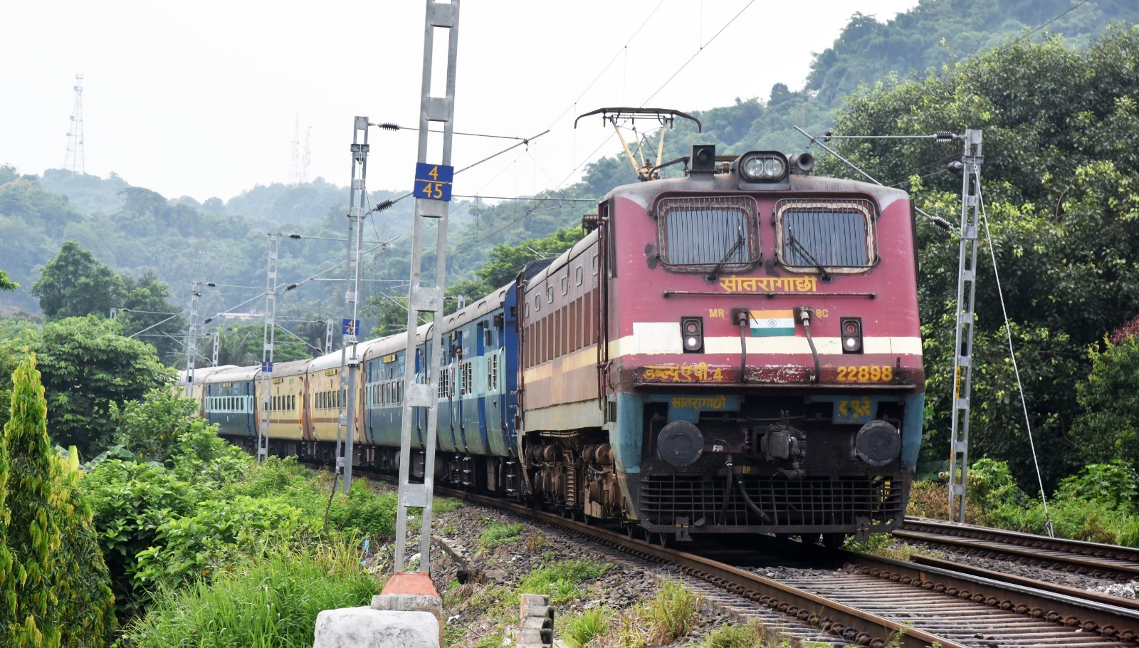 किसान आंदोलन के चलते मुरादाबाद मंडल की 22 ट्रेन प्रभावित